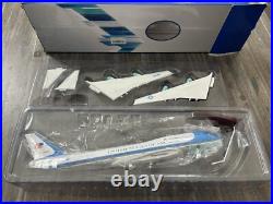 18 1150 United States Air Force Boeing B747 Planes Model WithLight Wheel Diecast 18 1150 United States Air Force Boeing B747 Planes Model WithLight Wheel Diecast
