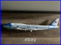 18 1150 United States Air Force Boeing B747 Planes Model WithLight Wheel Diecast 18 1150 United States Air Force Boeing B747 Planes Model WithLight Wheel Diecast