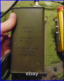 1950's USAF Pilot's E-1 Radio Vest And URC-4 Survival Radio WithBattery & Cord