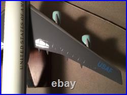 AIR FORCE ONE USAF BOEING B747-200 VC-25A 28000 1100 1/100 RESIN MODEL WithSTAND