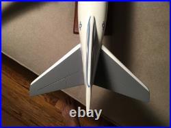 AIR FORCE ONE USAF BOEING B747-200 VC-25A 28000 1100 1/100 RESIN MODEL WithSTAND