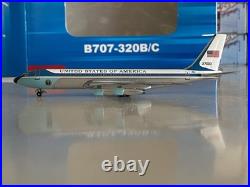 Aeroclassics USAF United States Air Force Boeing 707-300 1400 72-7000 AC18201B