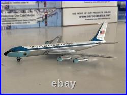 Aeroclassics USAF United States Air Force Boeing 707-300 1400 72-7000 AC18201B