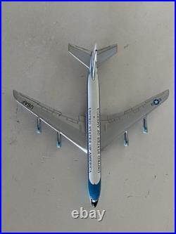 Aeroclassics USAF United States Air Force Boeing 707-300 1400 72-7000 AC18201B