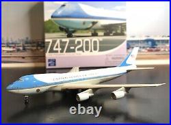 Dragon Wings 1400 United States Air Force One B 747-200 / VC-25A REG 92-9000
