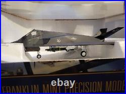 F-117 Stealth Usaf Gulf War Franklin Mint/armour. Die Cast 148. New In Box