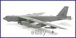 Herpa 557351 USAF Boeing B-52H Memphis Belle 4 60-0001 Diecast 1/200 Jet Model