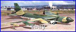 Herpa Models United States Air Force Boeing B-52 Stratofortress 1200 Scale RARE