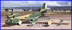 Herpa Models United States Air Force Boeing B-52 Stratofortress 1200 Scale RARE