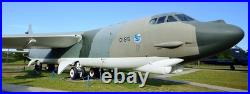 Herpa Models United States Air Force Boeing B-52 Stratofortress 1200 Scale RARE