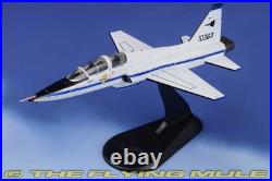 Hobby Master 172 T-38A Talon USAF #65-10363 Blackbird Chase Aircraft Hobby Master 172 T-38A Talon USAF #65-10363 Blackbird Chase Aircraft