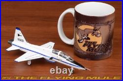 Hobby Master 172 T-38A Talon USAF #65-10363 Blackbird Chase Aircraft Hobby Master 172 T-38A Talon USAF #65-10363 Blackbird Chase Aircraft