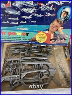 Monogram 1959 Original US Air Force Air Power 18 Plane Models Complete PA56 398