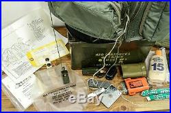 Original COMPLETE USAF SRU-21/P Pilot Survival Vest Kit Strobe Compass Vietnam
