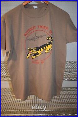 Patriot Tiger 1990 Military vtg USAF Westover AFB Thin t shirt Air Force Lg