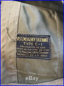 Two Variations Of Ww II Air Forces, Us Army Type C-1 Emergency Sustenance Vest