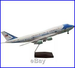 USAF Air Force One Boeing 747-400 With LED Lighting Desk 1/130 Model Airplane