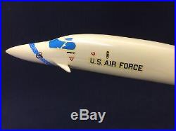 USAF B-1 BOMBER ROCKWELL INTERNATIONAL Presentation Model Topping/Precise/Rolen