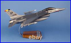 USAF Lockheed Martin F-16C Fighting Falcon 52 TFW Desk Model 1/35 PS Airplane