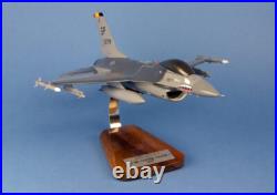 USAF Lockheed Martin F-16C Fighting Falcon 52 TFW Desk Model 1/35 PS Airplane