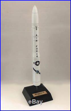 USAF SAC Boeing LGM-30 Minuteman III ICBM Missile Desk Top Display 1/44 MC Model