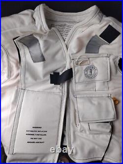 U. S. Navy Life Preserve vest for deck crew Size L White military