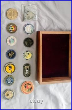 United States Air Force Challenge Coins & Pins with Display Box Militaria