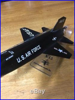 Vintage Usaf X15 Topping North American Aircraft Contractor Desk Model Airplane