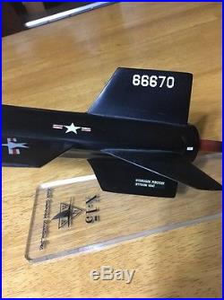 Vintage Usaf X15 Topping North American Aircraft Contractor Desk Model Airplane