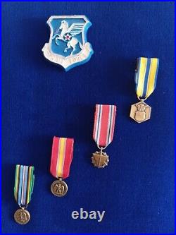 VTG U. S Air Force Lot Of Colonel Medals And Batches USAF In Europe 1979-1983