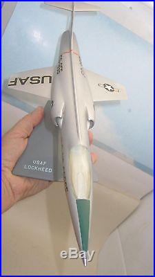 Vintage Precise or Topping Lockheed USAF F-104A Starfighter Aircraft Desk Model