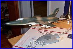 Vintage Republic USAF Thunderchief F-105 Jet Desk Model All Original And Beauty