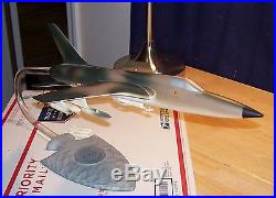 Vintage Republic USAF Thunderchief F-105 Jet Desk Model All Original And Beauty