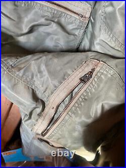 Vintage USAF Air Force Men's Captain Flying Coverall CWU-1/P C-25788 Medium Reg Vintage USAF Air Force Men's Captain Flying Coverall CWU-1/P C-25788 Medium Reg