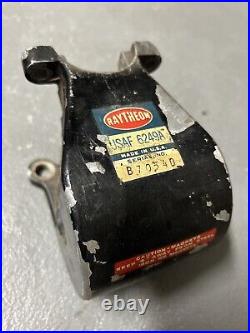 Vintage USAF Raytheon Horsehoe Magnet US Air Force Radar Jammer