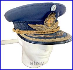 Vtge visor cap of the Argentine Air Force, Commodore social uniform, (NATO O-5) Vtge visor cap of the Argentine Air Force, Commodore social uniform, (NATO O-5)