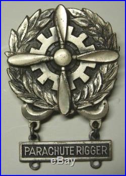 WW2 Sterling Army Air Forces Technician Badge With PARACHUTE RIGGER Bar